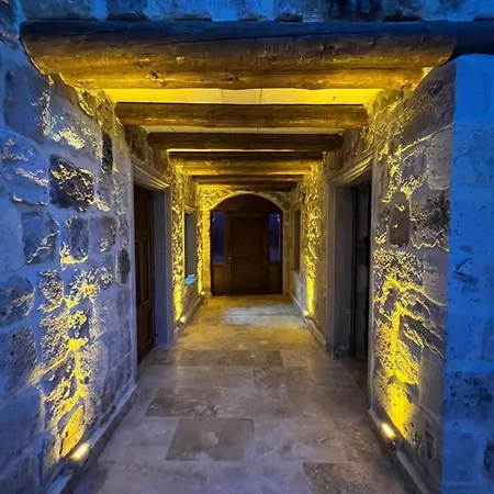 Dionysos Cave Cappadocia * 于尔居普