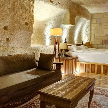 Dionysos Cave Cappadocia * 于尔居普