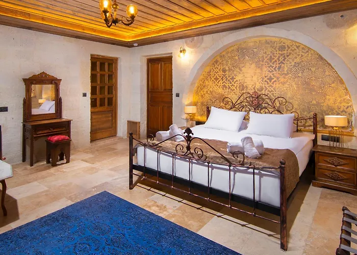 Dionysos Cave Cappadocia أوروغوبْ