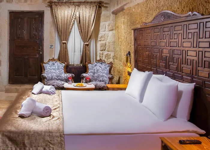 Dionysos Cave Cappadocia أوروغوبْ