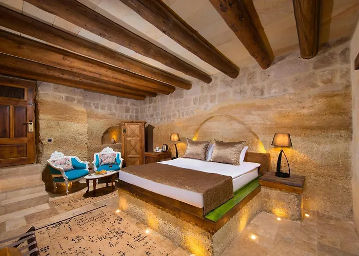 Dionysos Cave Cappadocia أوروغوبْ